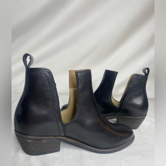 Journee Signature Womens Brigitte Dressy Pull On Black Booties 7M - Picture 9 of 10